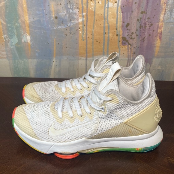 Nike LeBron Witness White Muti-Camo Basketball Shoes Mens size 9 - Picture 3 of 5